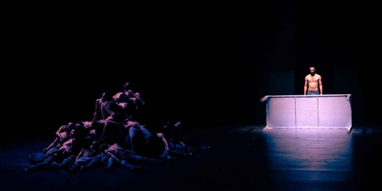 A performance of Memories Of A Lord by Olivier Dubois at DCAF2021 photo by Mohab MSalah
