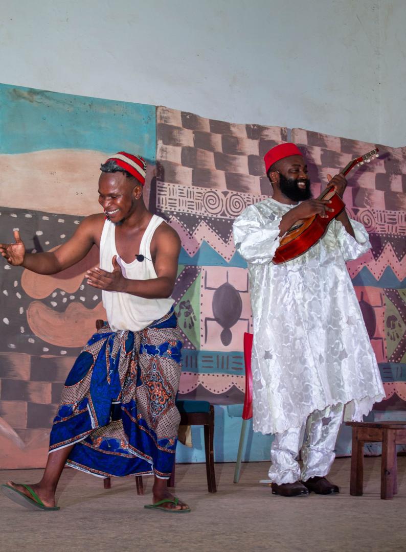 Adesunloye Oyindamola and Ugwuoju Henry in Kosisochukwu’s The Engagement at Princess Alexandria Auditorium (Photos by Bigmanchopper entertainment)