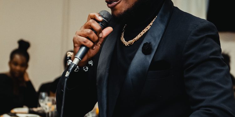 Zimbabwean-born Namibian theatre practitioner, poet, and performer, Ashwyn Mberi. (Photo by Martin Amushendje)